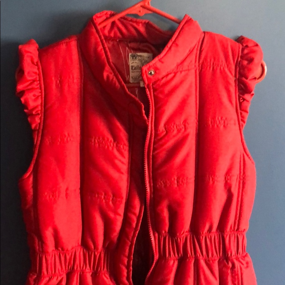 Red slim waist vest